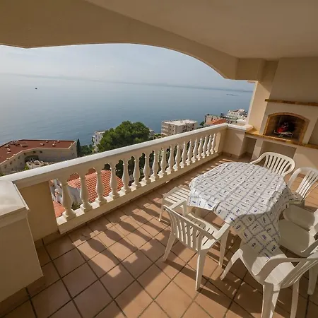 Agi Bella Panoramica Apartment Roses Exterior photo